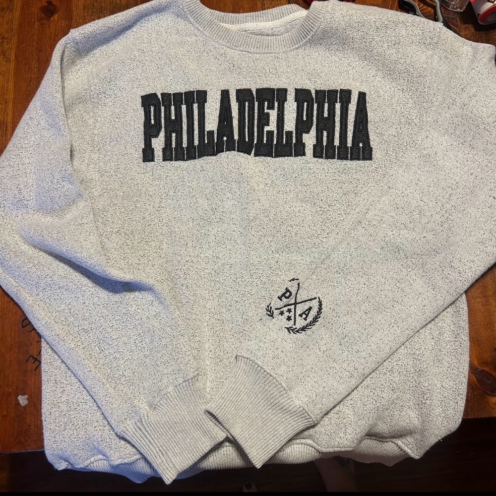 Philadelphia Gray Crewneck Women’s Large